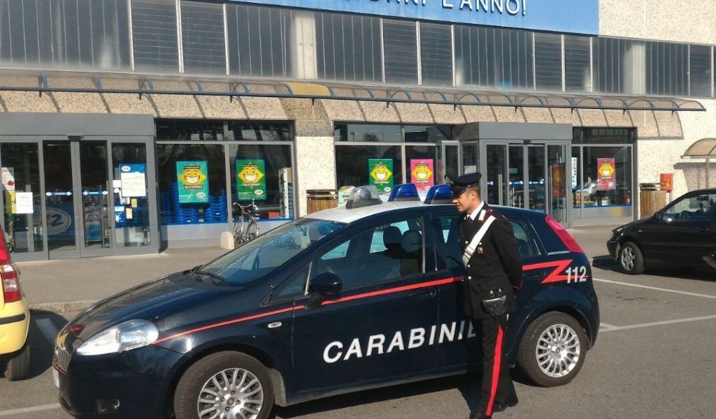 Inseguimento da Rivolta ad Arzago, coppia fermata dai carabinieri: lui denunciato, lei arrestata