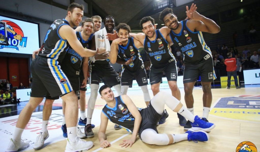 E’ ancora grande Vanoli: anche Milano è sconfitta