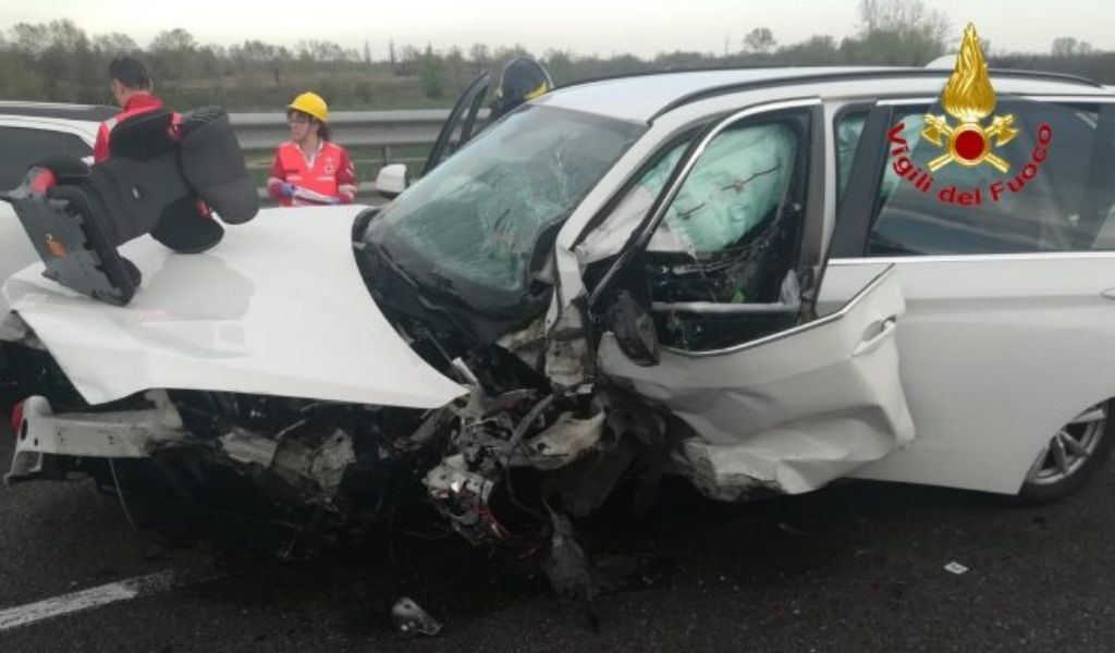 Entra contromano in tangenziale a Lodi e causa frontale, grave soresinese FOTO