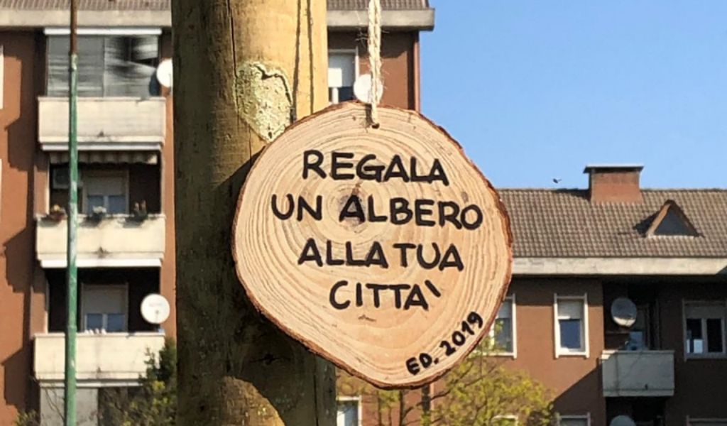 “Regala un albero alla tua città”, in settimana saranno messe a dimora altre 15 piante