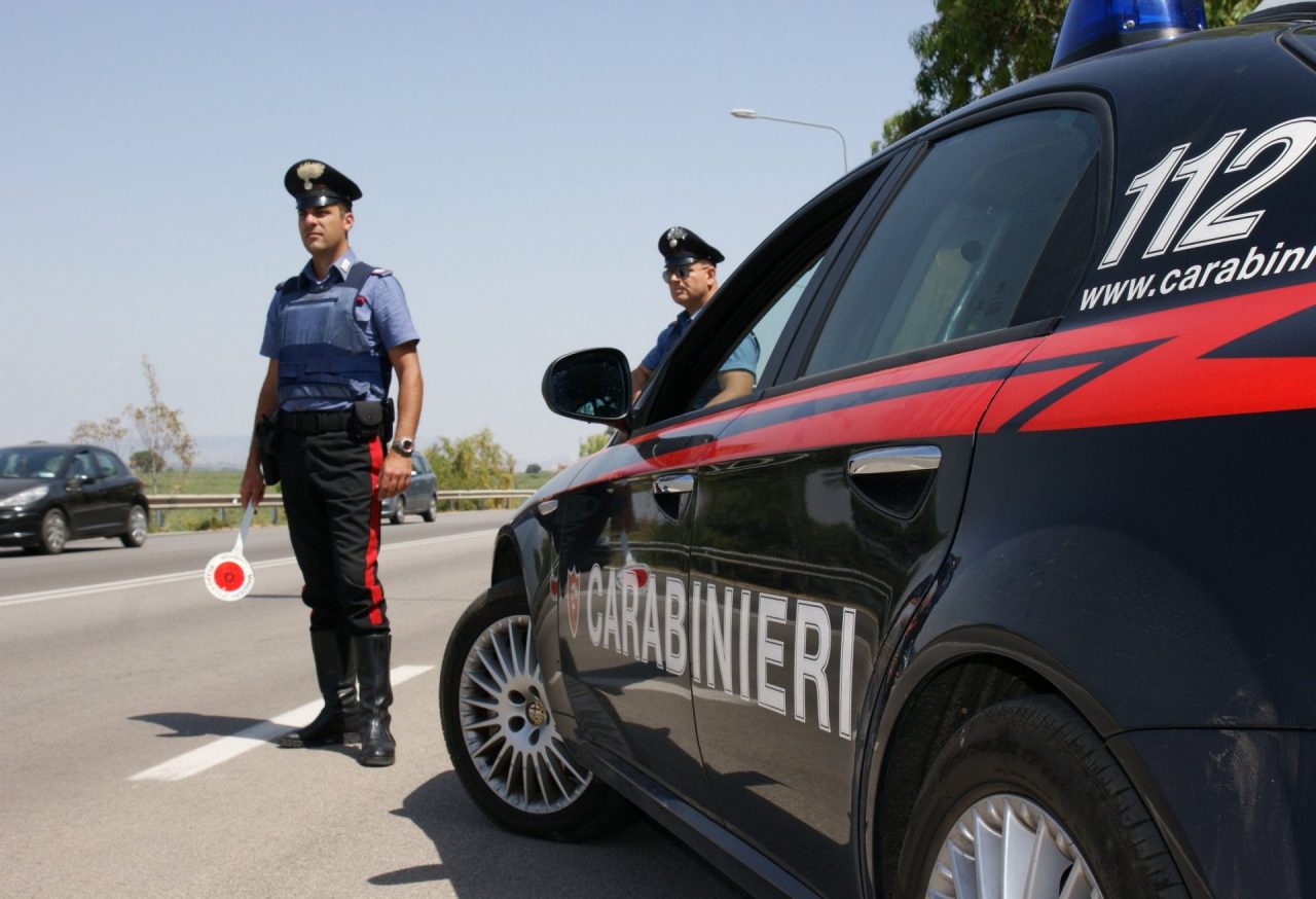 Fermato per l’ennesima volta alla guida di un’auto…. ma non ha la patente