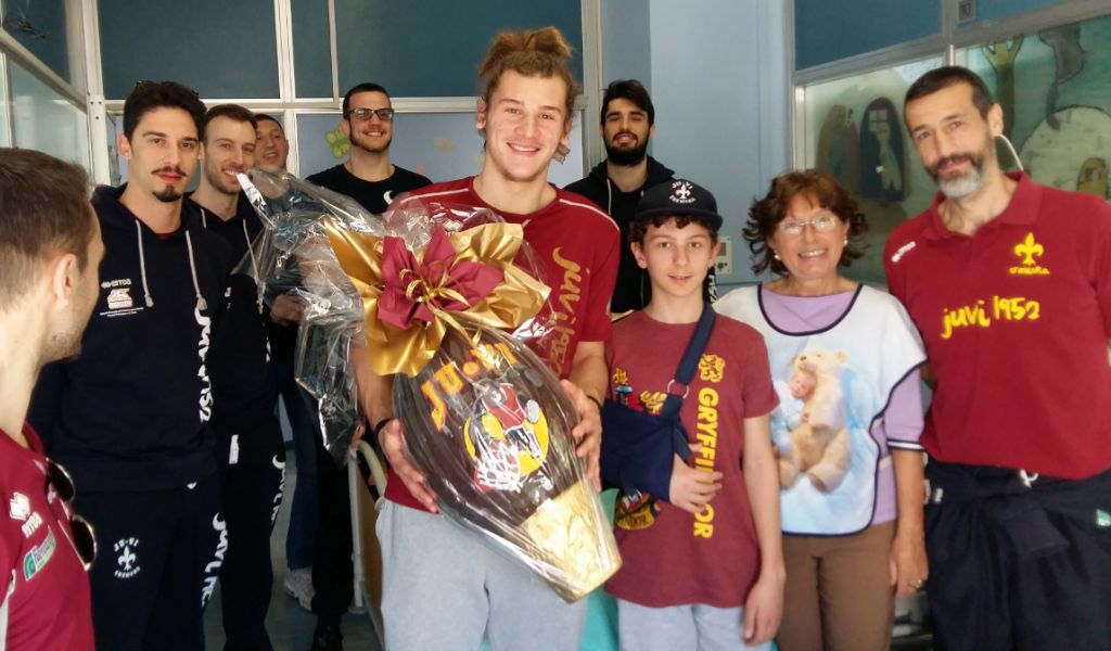 Uovo con sorpresa “Gigante” per la Pediatria dell’Ospedale di Cremona