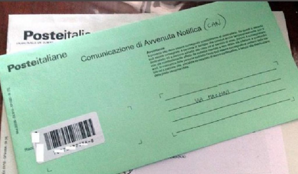 Multa per eccesso di velocità, ma non ha patente nè macchina