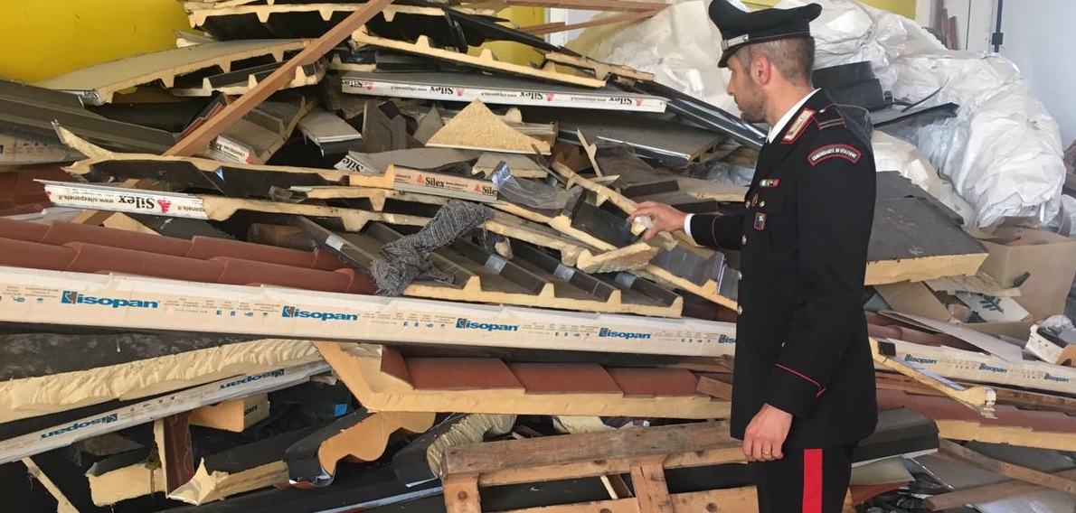 Rifiuti pericolosi: scoperto deposito abusivo nel Cremasco FOTO