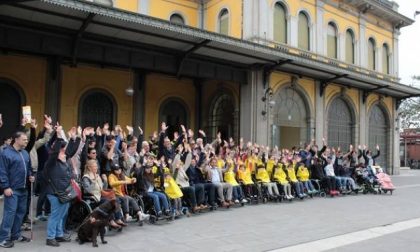 Cremona senza ostacoli: giro in città in carrozzina