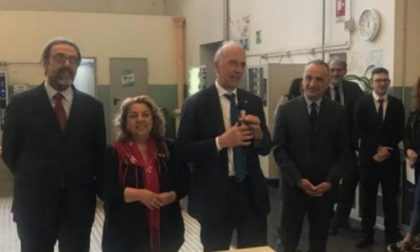 Insegnante aggredita da madre di una studentessa: il ministro Bussetti a Lodi