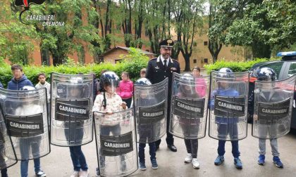 Gli alunni della scuola primaria “Trento e Triste” in visita dai Carabinieri FOTO