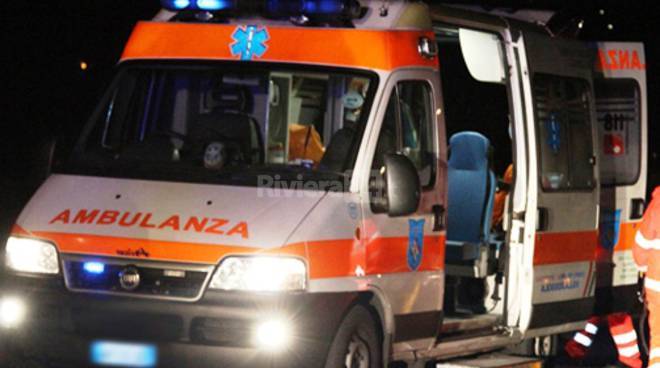 Una donna di 40 anni in ospedale per malore SIRENE DI NOTTE