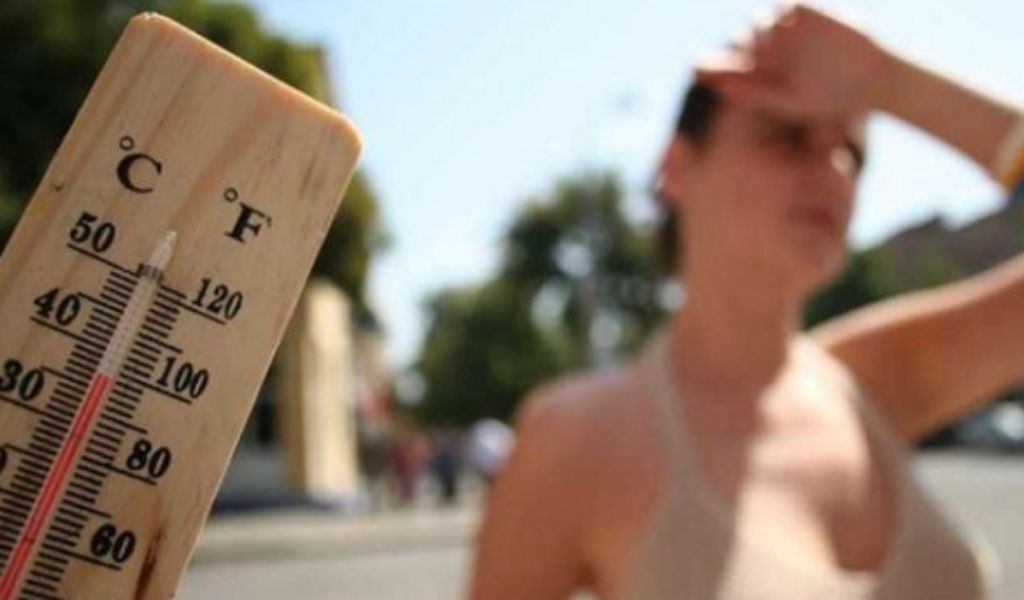 Si alzano le temperature: arriva il gran caldo, ecco 10 consigli per affrontarlo