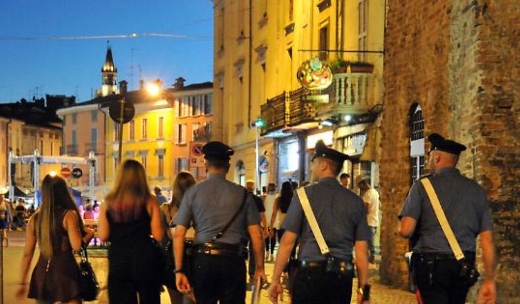 Movida e verifica del divieto di vendita di alcolici ai minorenni: maxi controlli nel fine settimana