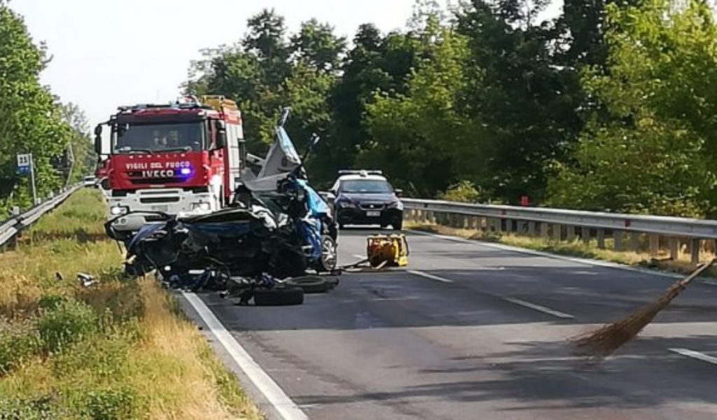 Maxi incidente nel Bresciano: muore un ventenne FOTO