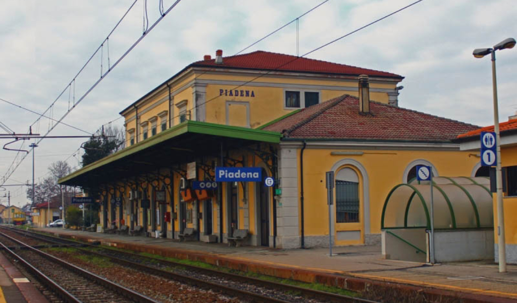 Allarme in stazione a Piadena, treno deraglia: è il secondo in tre mesi