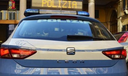 Forza posto di blocco, fugge, si tuffa nell’Adda e gli Agenti lo devono salvare