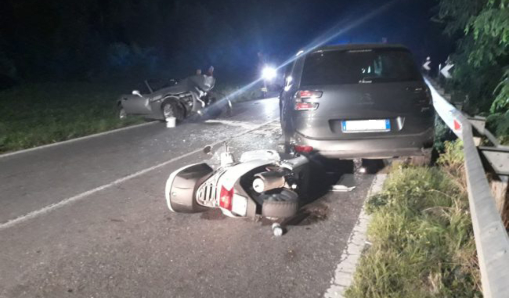 Schianto frontale a Rivolta: 7 feriti, 3 sono bambini FOTO