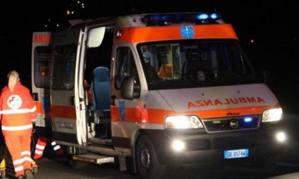 Incidente stradale a Casalmaggiore, auto finisce contro ostacolo SIRENE DI NOTTE