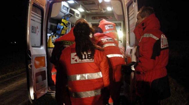 Cadute e malori, nottata impegnativa per i soccorritori del 118 SIRENE DI NOTTE