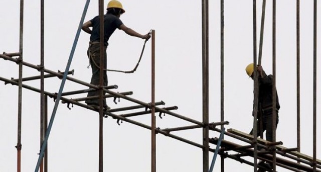 Cantieri più sicuri: un bracciale elettronico per monitorare i muratori