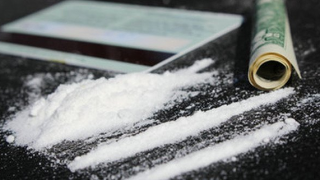 A soli 10 anni bambina sniffa cocaina: “Era nervosa e irrequieta”