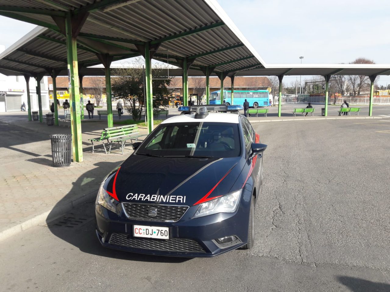 Sul pullman senza biglietto, denunciati una 35enne e un 21enne