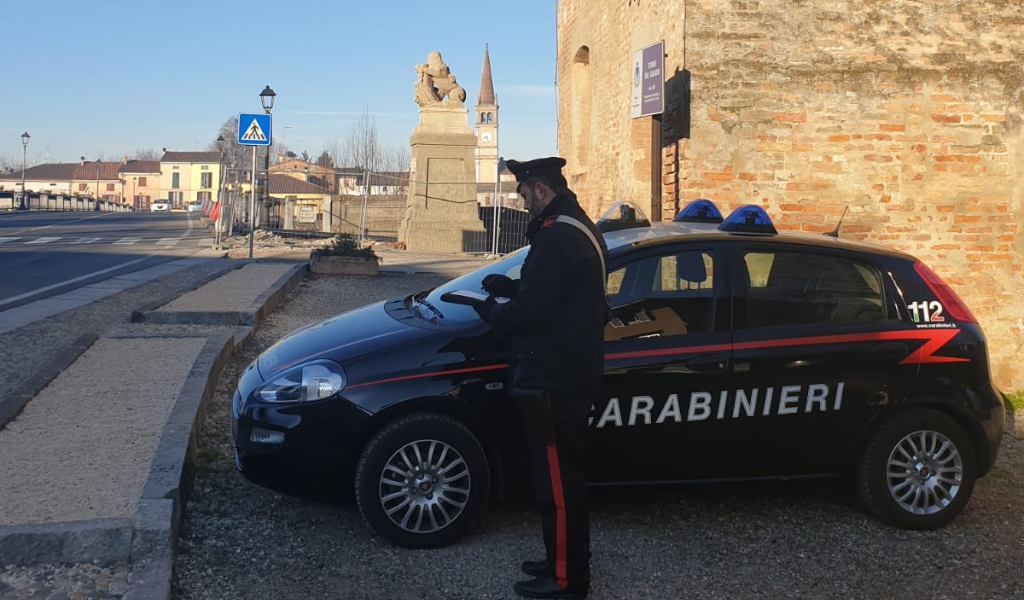 Continui atti persecutori nei confronti della ex: arrestato pensionato