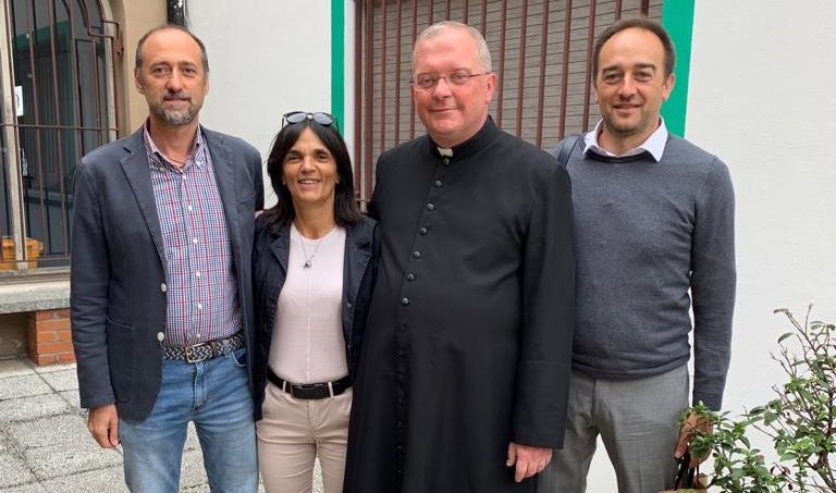Pandino saluta don Fabio Sozzi, omaggio dell’Amministrazione FOTO