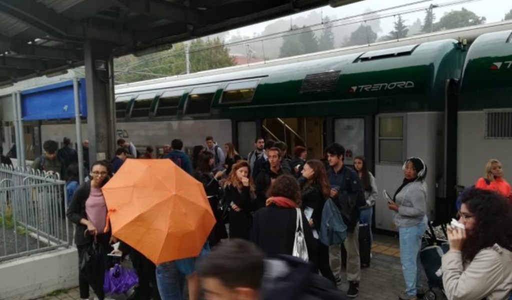 Trenord: altro che miglioramenti, a ottobre ancora bonus per gli utenti