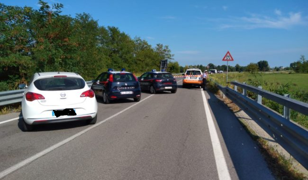 Ragazzo 18enne trovato morto a lato strada
