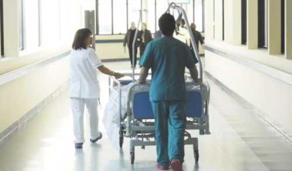 Ospedale Crema, accesso visitatori e accompagnatori ai reparti di degenza: le nuove regole