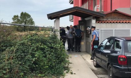 Tragedia a Pozzo d’Adda, ragazza trovata morta in casa, s'indaga per femminicidio