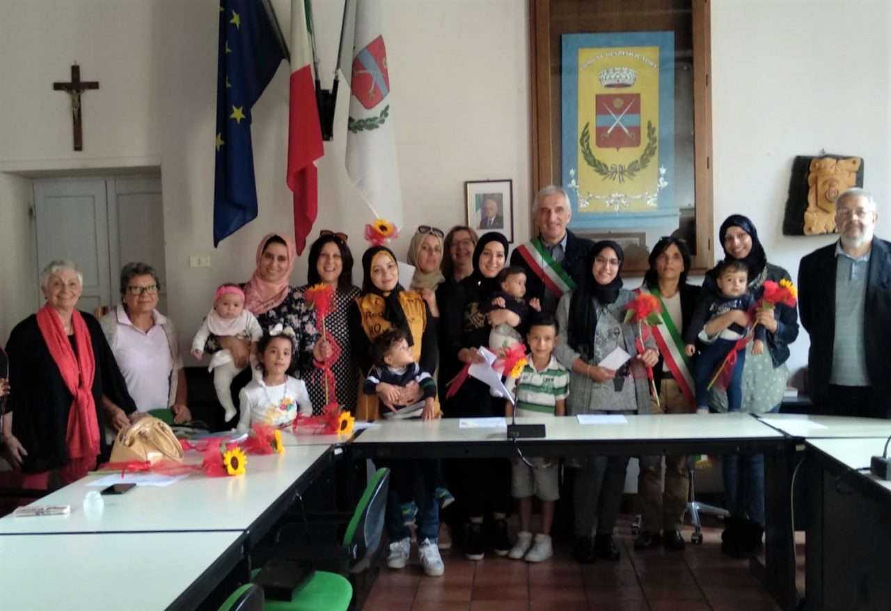 Nove donne straniere diplomate in italiano