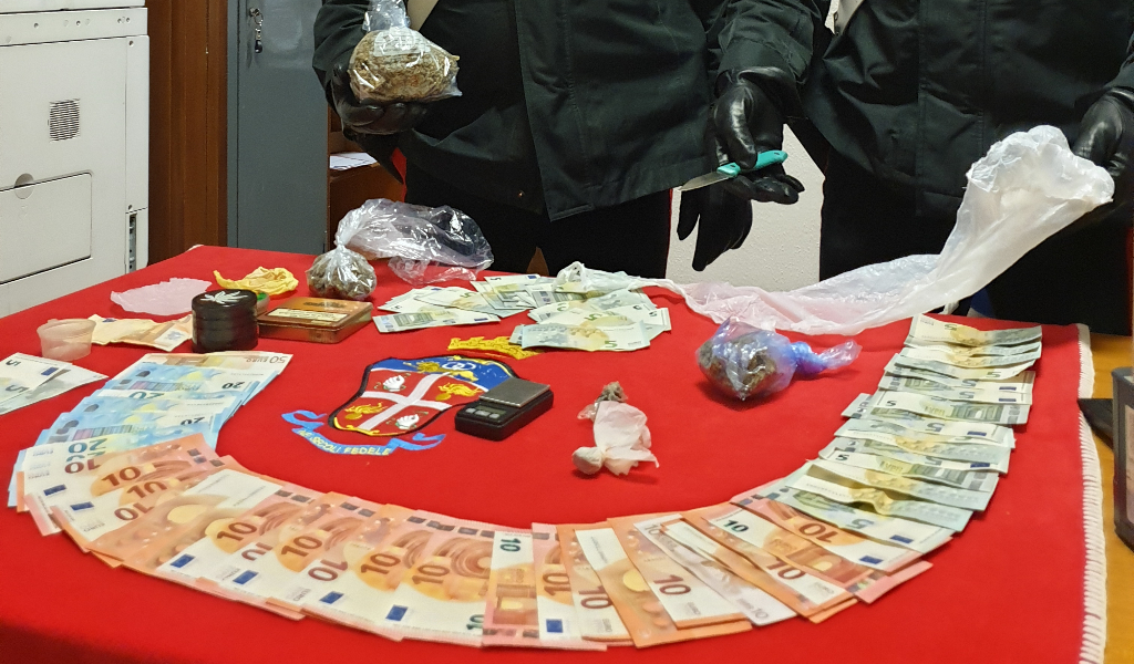 Arrestata la pusher di Borgo Loreto: è un’operaia 23enne