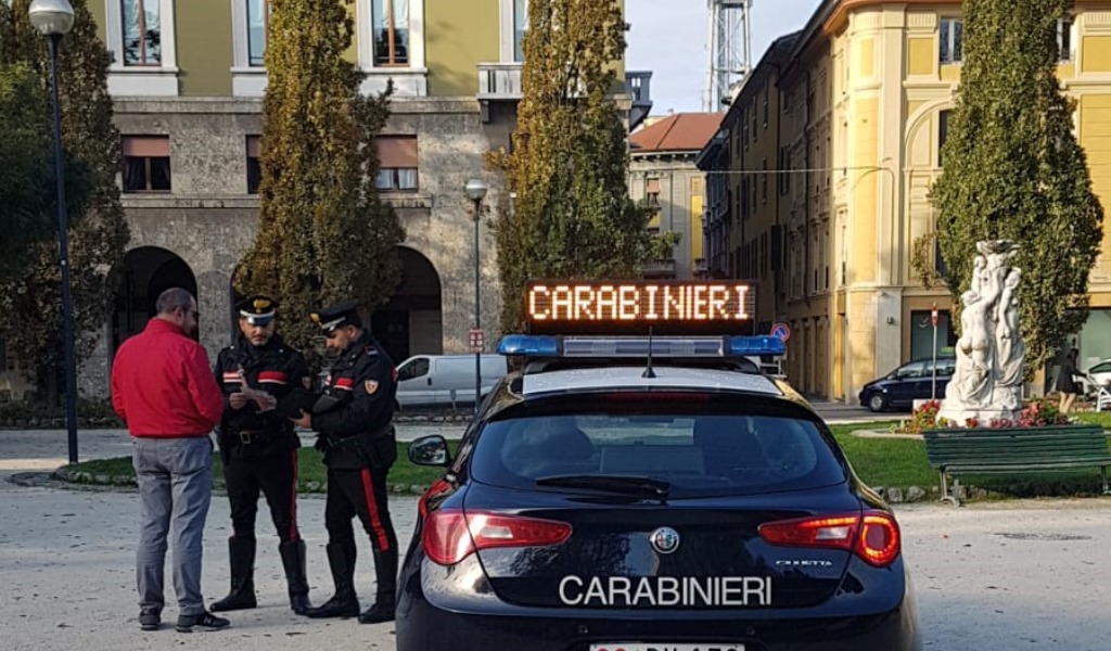 Controlli anti Covid, due titolari di bar nei guai e 7 persone sanzionate per divieto di assembramento