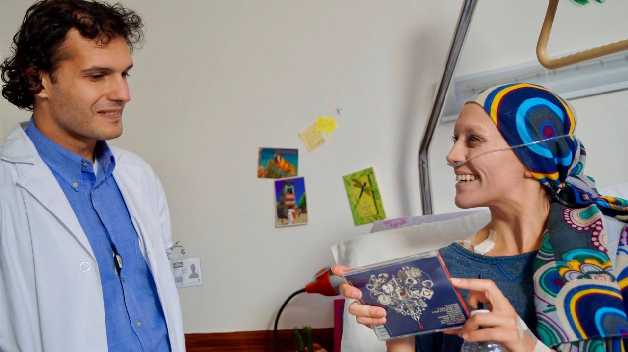 La stanza del sorriso: la malattia oncologica in un film nato da un’esperienza personale