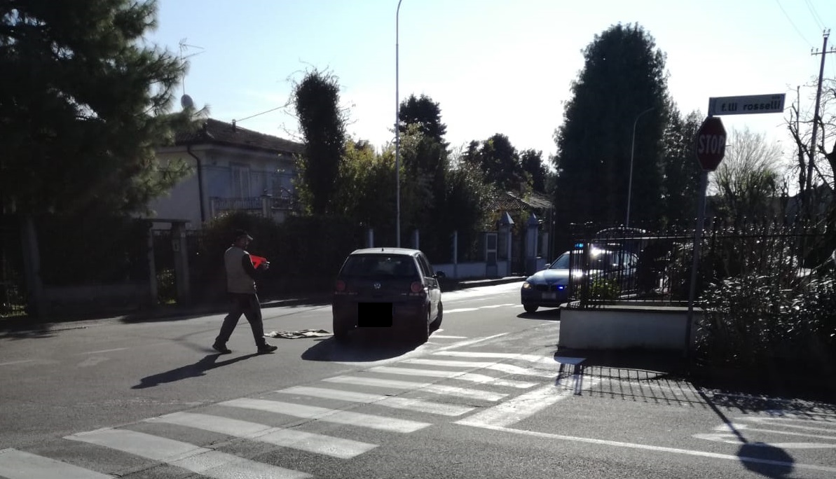 Investimento a Rivolta, ferita una 63enne