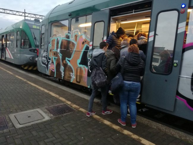 Trenord: secondo giorno consecutivo di disagi per i pendolari cremaschi