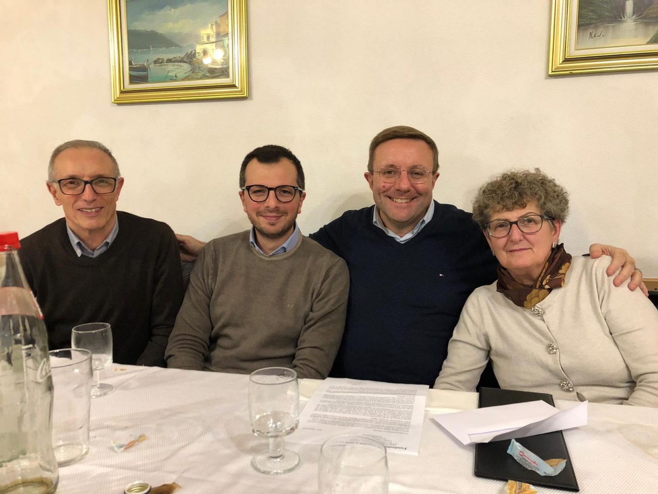A cena coi volontari del Caimi FOTO