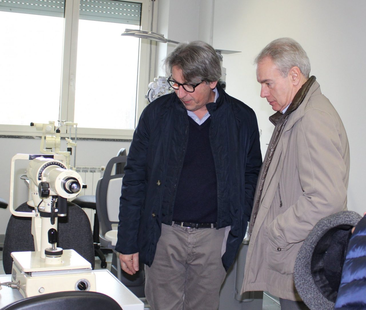 Inaugurato allo Sraffa il laboratorio di ottica FOTO
