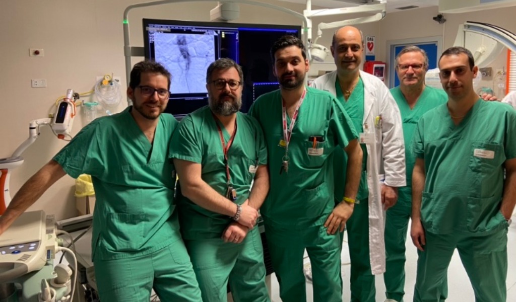 Eseguito per la prima volta a Crema un intervento di endoprotesi aortica fenestrata