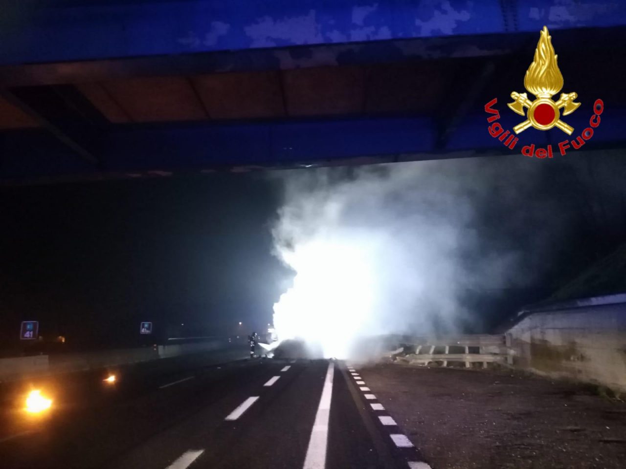 Schianto in A1, morta 21enne. Arrestato pirata della strada: è un 57enne