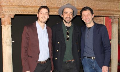 Accolto in Comune Edwyn Roberts, uno degli artefici del brano vincitore del Festival di Sanremo