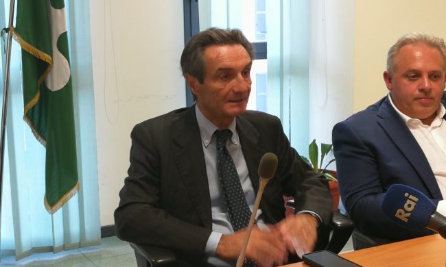 Coronavirus, Fontana in diretta dal Consiglio Regionale: “Numeri destinati a salire”