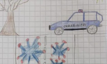 I disegni dei più piccoli fanno sentire meno soli i Carabinieri della "zona rossa" FOTO