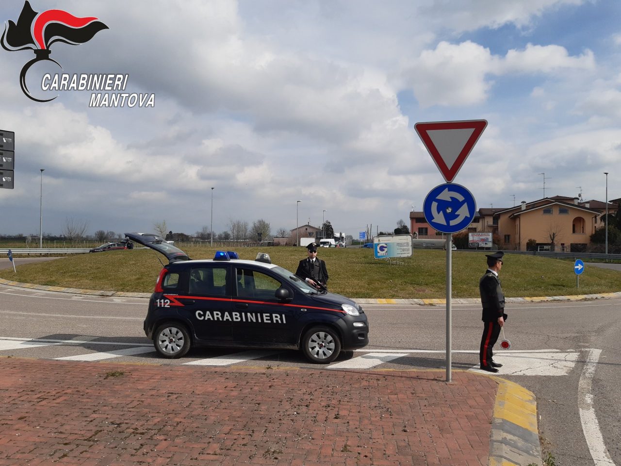 Ancora furbetti: in giro in auto senza motivo, denunciato