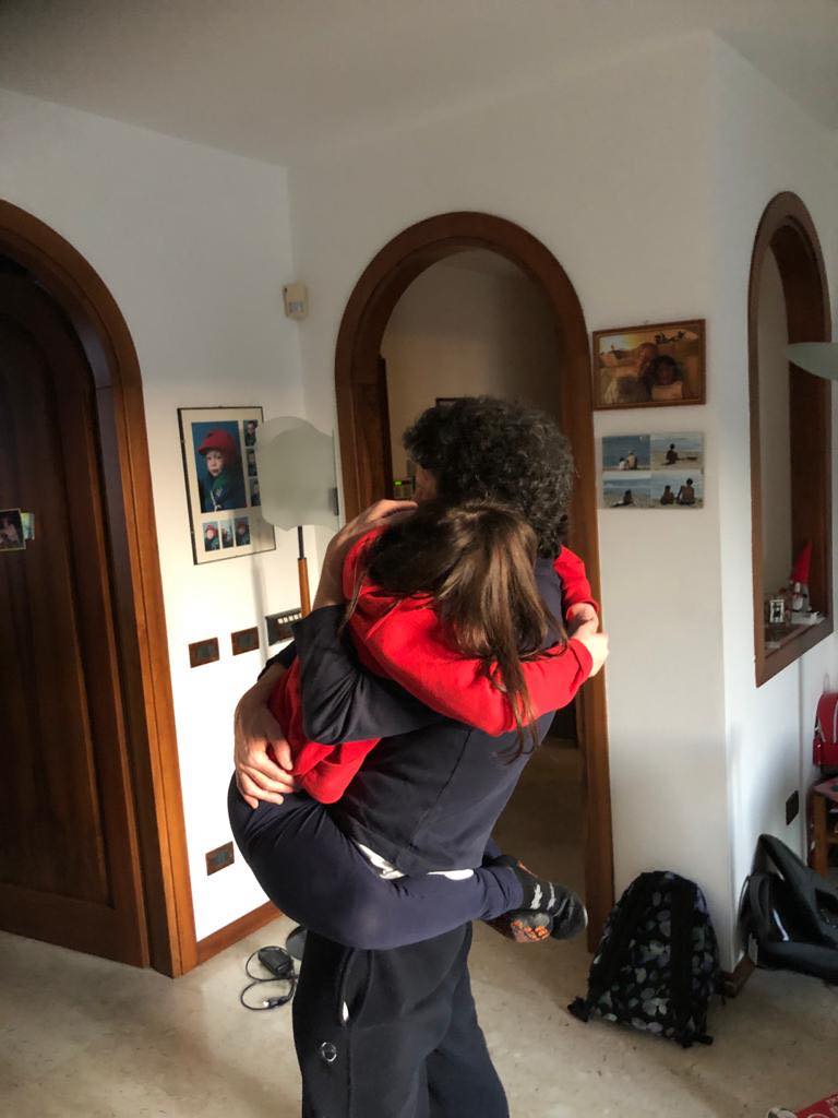 Coronavirus: il sindaco Galimberti è tornato negativo e riabbraccia la famiglia