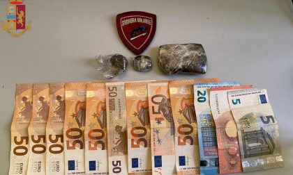 Quarantena violata per andare a spacciare, denunciati due giovani ventenni