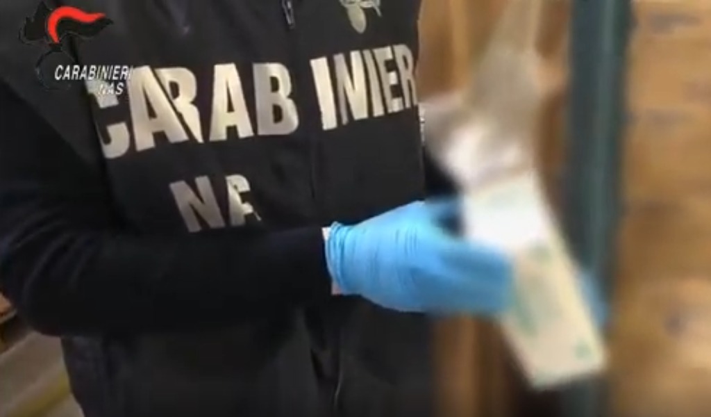 280mila mascherine protettive sequestrate dai NAS di Cremona VIDEO