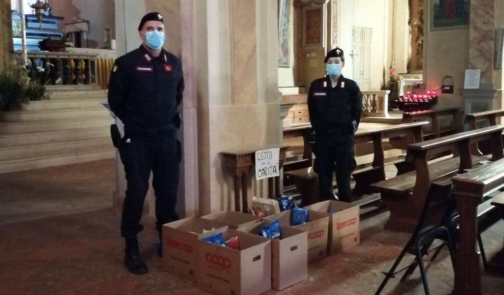 Colletta tra carabinieri per donare generi alimentari a famiglie bisognose