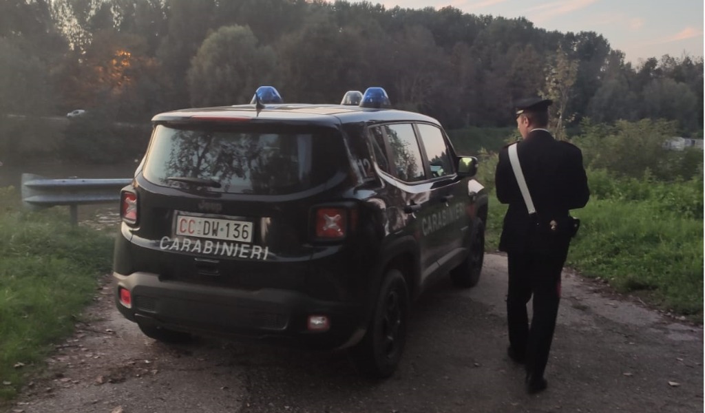 In quattro sorpresi a fumare cannabis senza mascherina e distanza di sicurezza