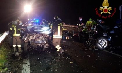 Tragico schianto nella notte, morte due ragazze di 19 e di 20 anni