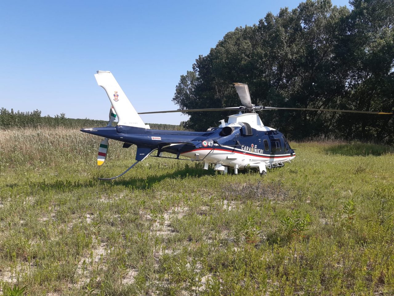 Va a pescare ma si perde nel bosco, nottata di mobilitazione per un 77enne